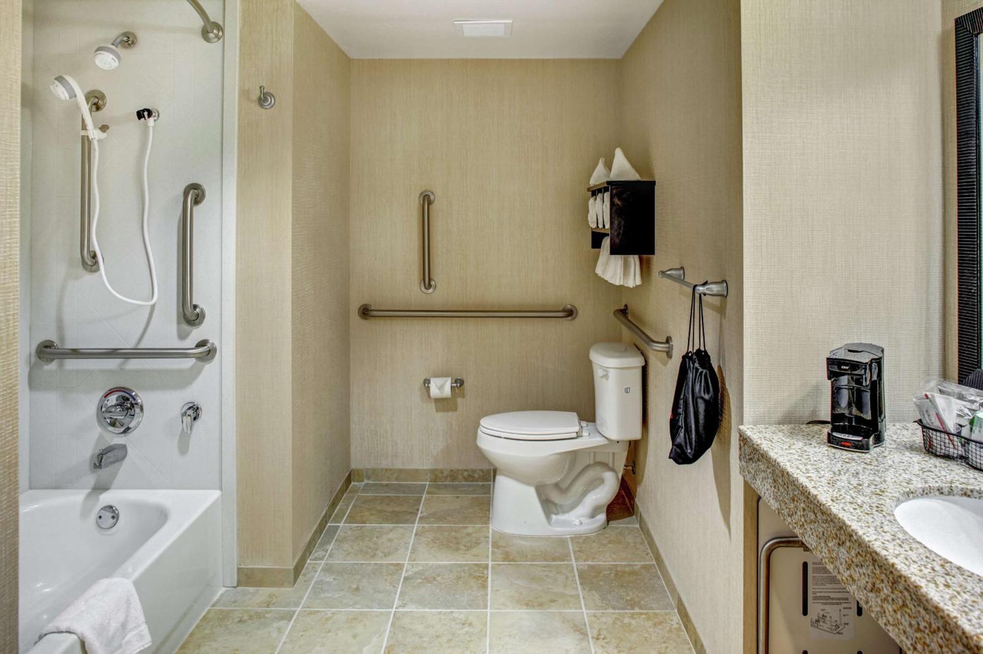Hampton Inn Thomson Ngoại thất bức ảnh